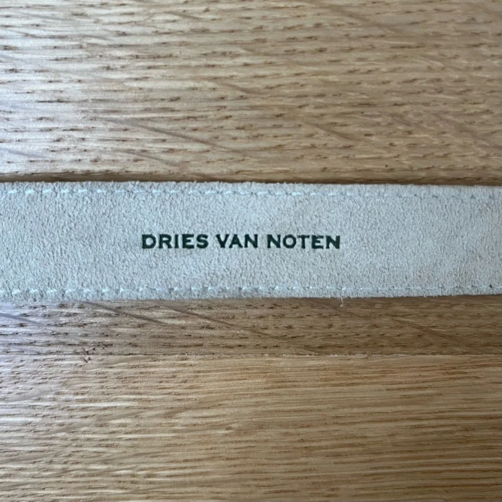 Dries Van Noten Gray Suede Belt With Silver Loop D Ring Closure Size Medium